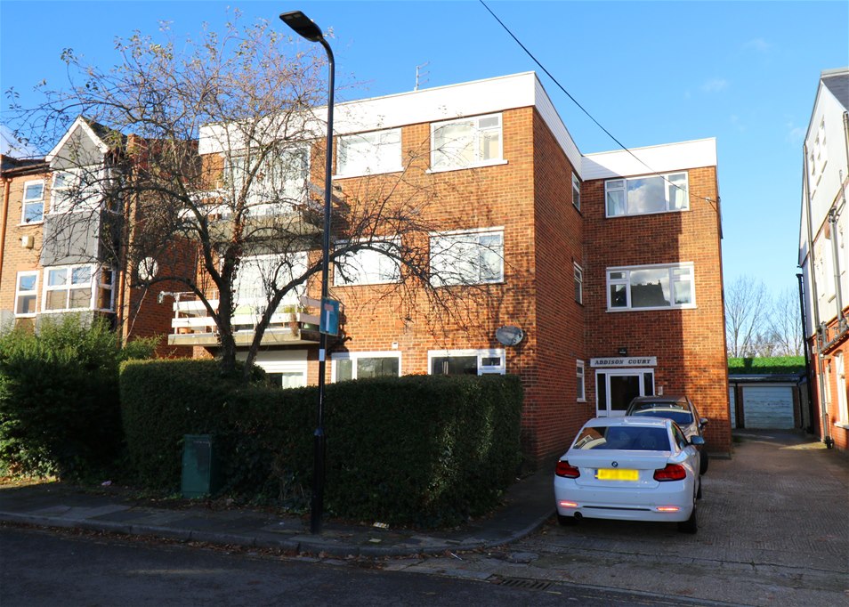 Oakley Avenue, Ealing Common, London
